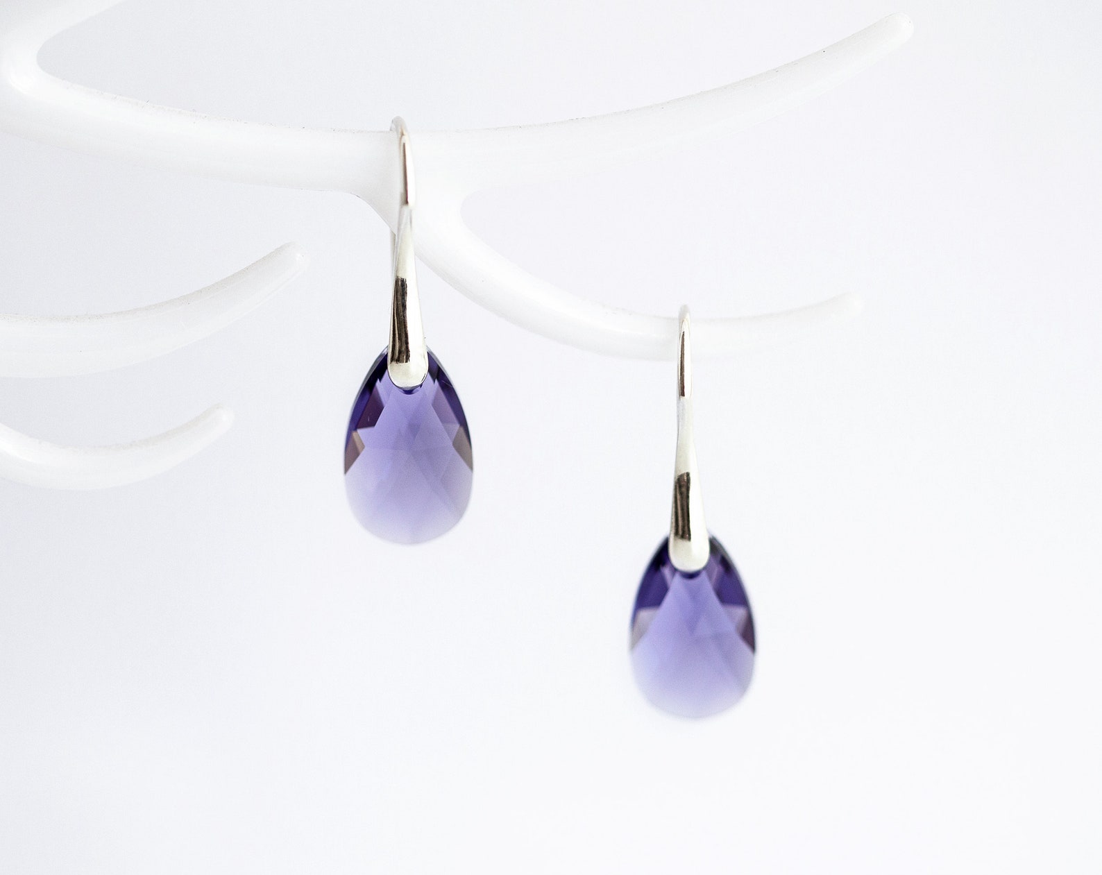 769 – White SWAROVSKI Teardrop crystal earrings silver Minimalist bridal earrings Purple SWAROVSKI Teardrop crystal earrings silver Lilac Minimalist bridal earrings