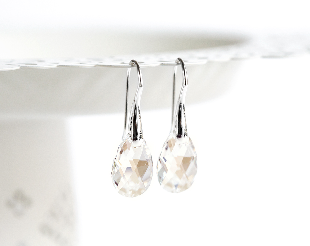769 – White SWAROVSKI Teardrop crystal earrings silver Crystal AB Minimalist bridal earrings White SWAROVSKI Teardrop crystal earrings silver Crystal AB Minimalist bridal earrings