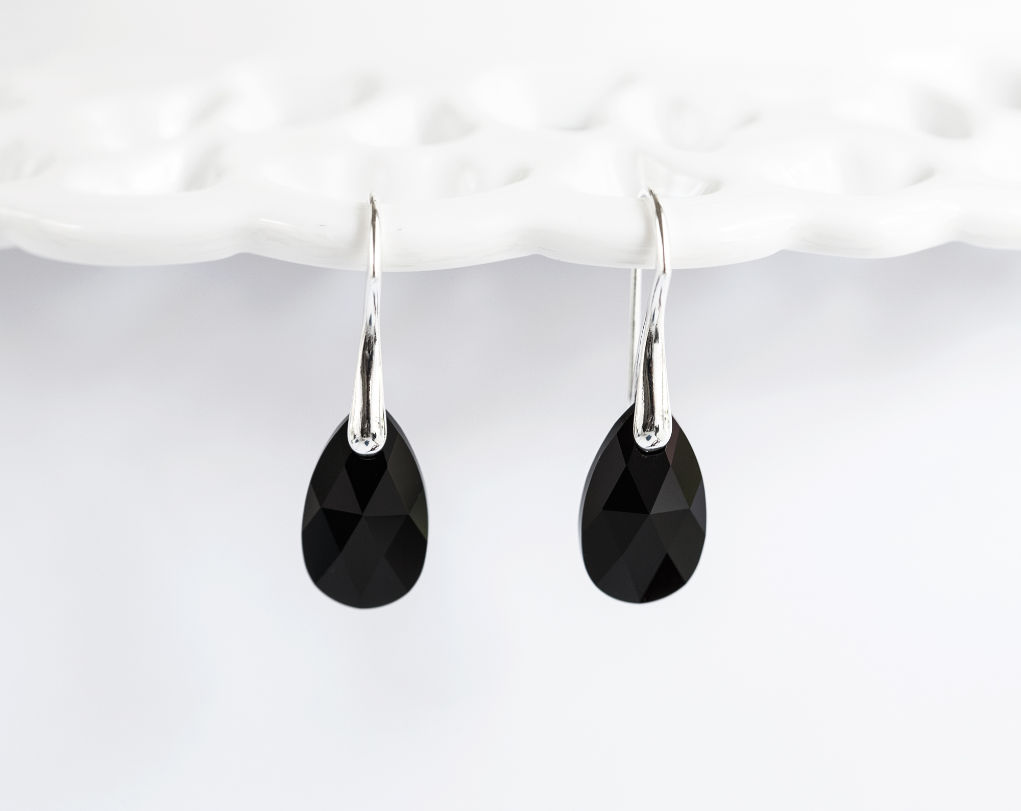769 – Black SWAROVSKI Teardrop crystal earrings silver Lilac Minimalist bridal earrings Black SWAROVSKI Teardrop crystal earrings silver Lilac Minimalist bridal earrings