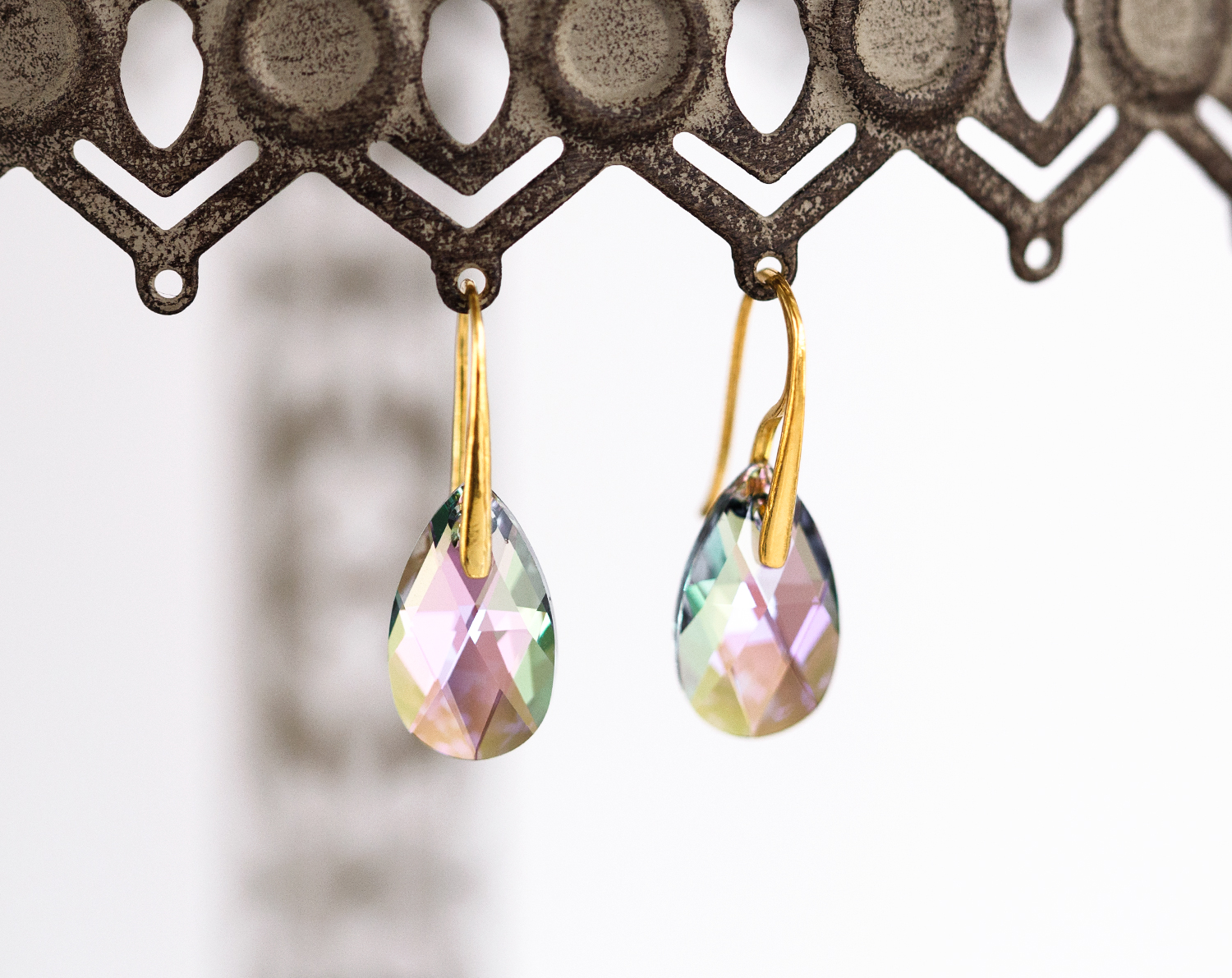769 – Green SWAROVSKI Teardrop crystal earrings gold Minimalist bridal earrings 769 з 2806