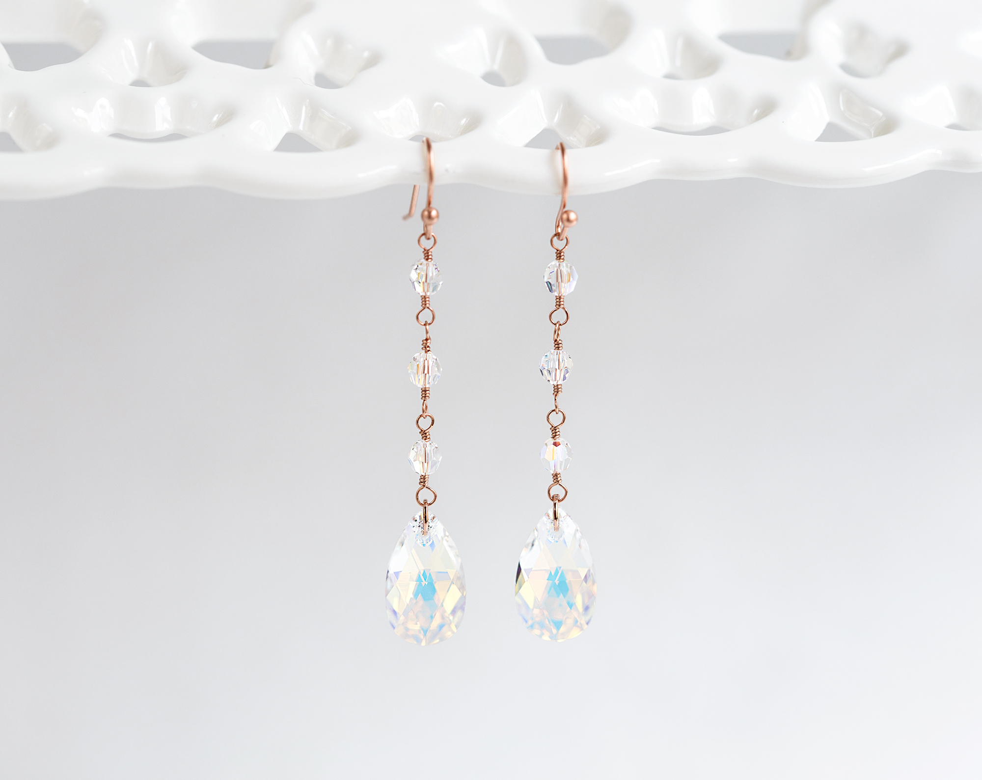 846 – White Swarovski long tear drop crystal earrings rose gold 846 h зол moon