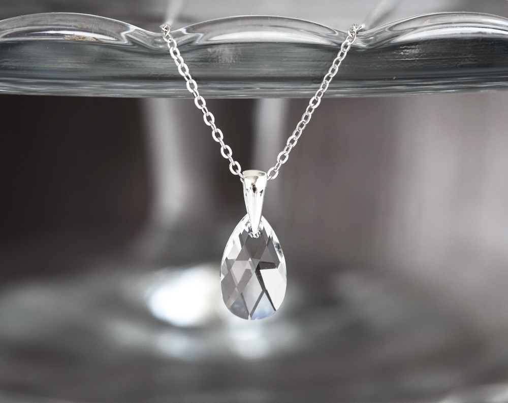 858 – Transparent white Swarovski teardrop crystal necklace Drop Swarovski pendant necklace Bridesmaid gift White