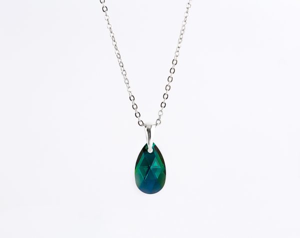 Emerald green crystal necklace