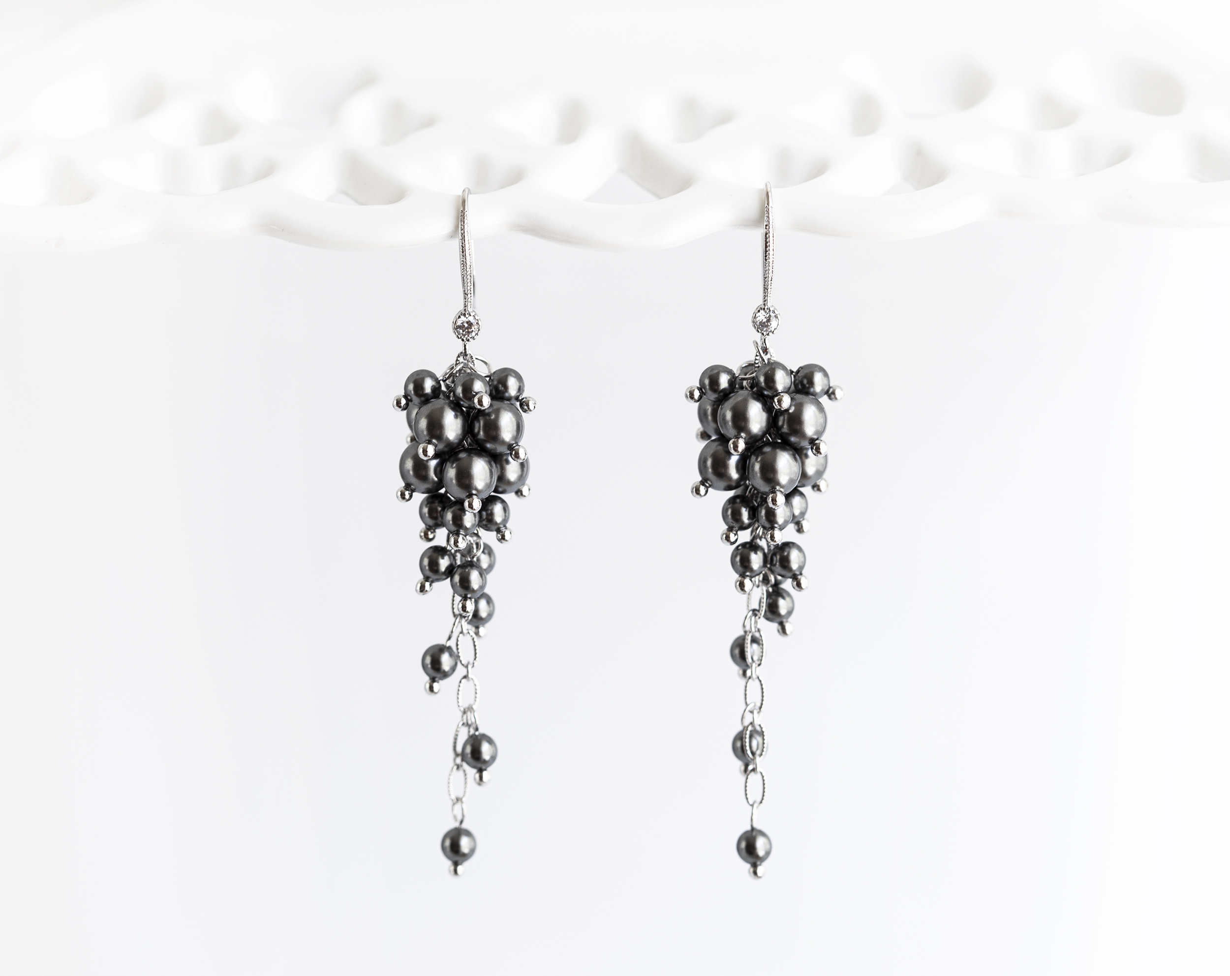 892 – Grey Long chandelier earrings Cluster Swarovski pearls bridal earrings. 892 Grey 2 копия