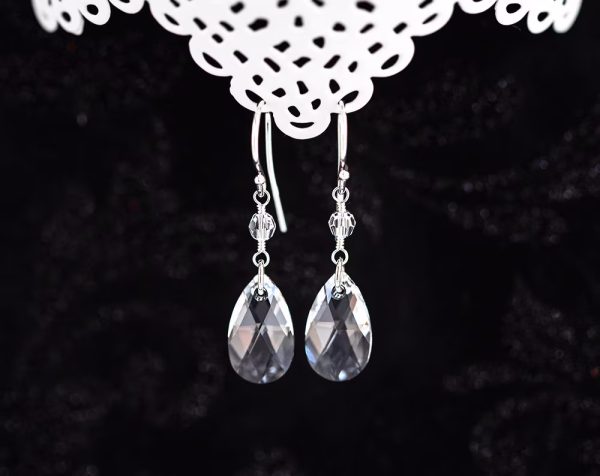 910 s 2827 Crystal White 2
