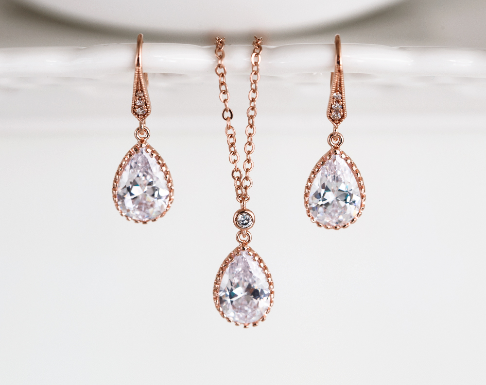 418 – Rose gold bridal set Rhinestone bridal set Earrings and necklace Rose gold bridal set