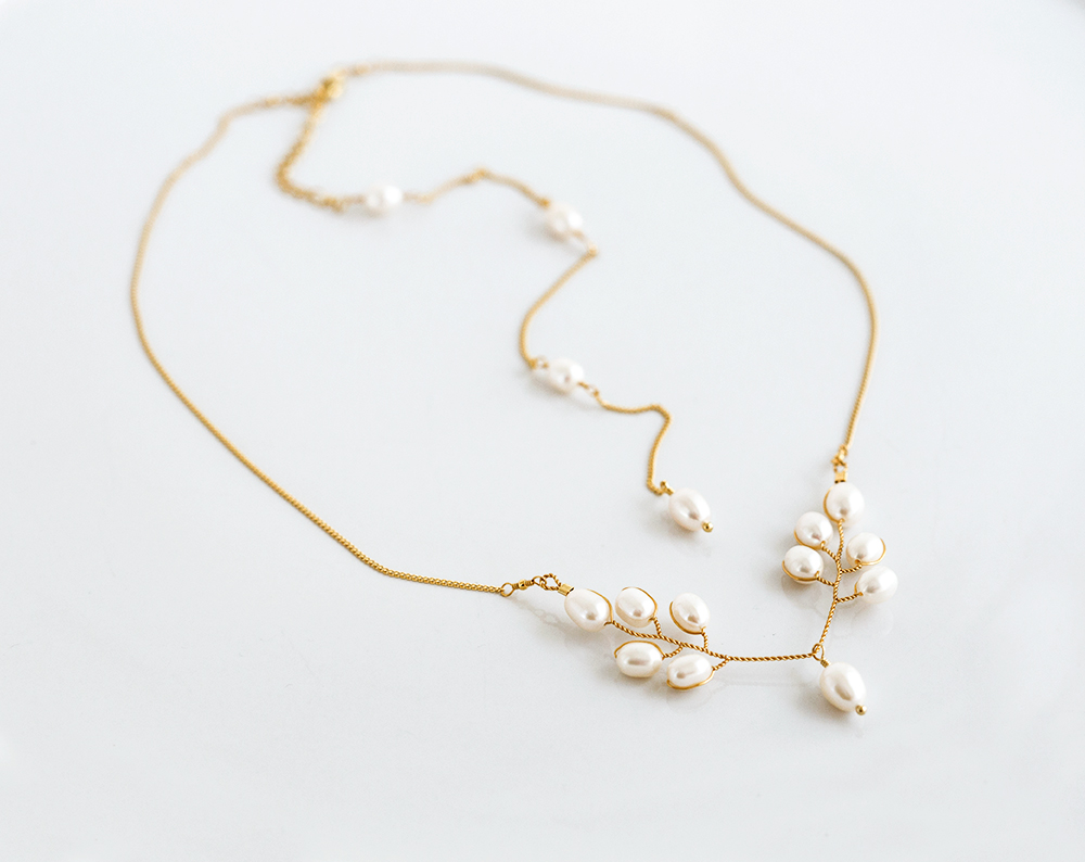 924 – Bridal gold back drop necklace Pearl backdrop necklace Bridal gold back drop necklace Pearl backdrop necklace
