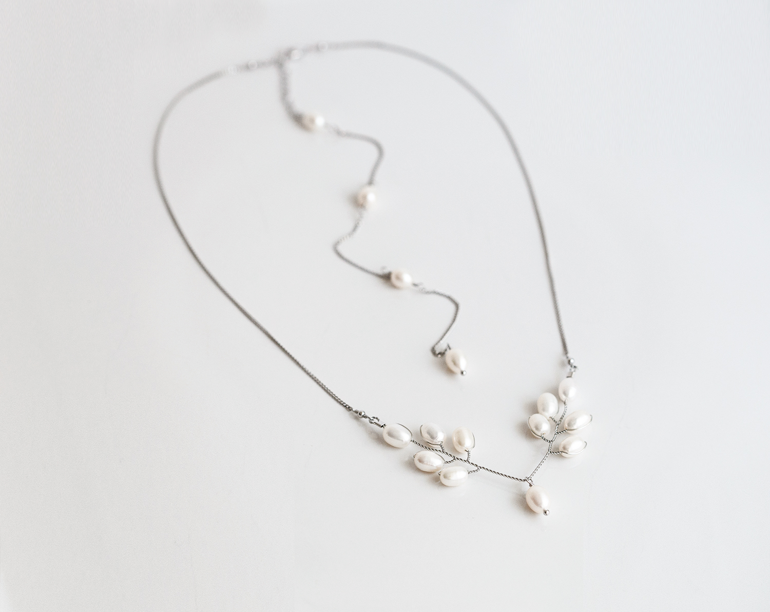 924 – Bridal silver back drop necklace Pearls backdrop necklace IMG 6310 как смарт объект 2