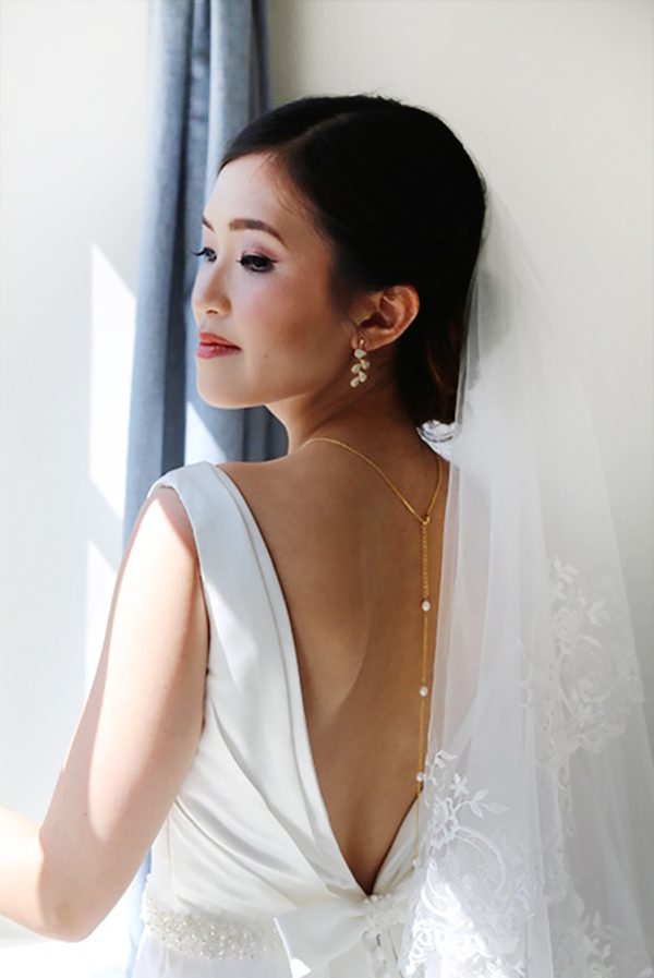 Bridal gold back drop necklace Pearl backdrop necklace